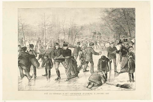 Eine Gruppe von Menschen, die auf einer Eisfläche in einem Park Schlittschuh laufen, umgeben von Bäumen und einer Brücke im Hintergrund, mit Text unten, der "Het us-vermaak in het vondelpark op zondag 10 januari 1887" lautet.