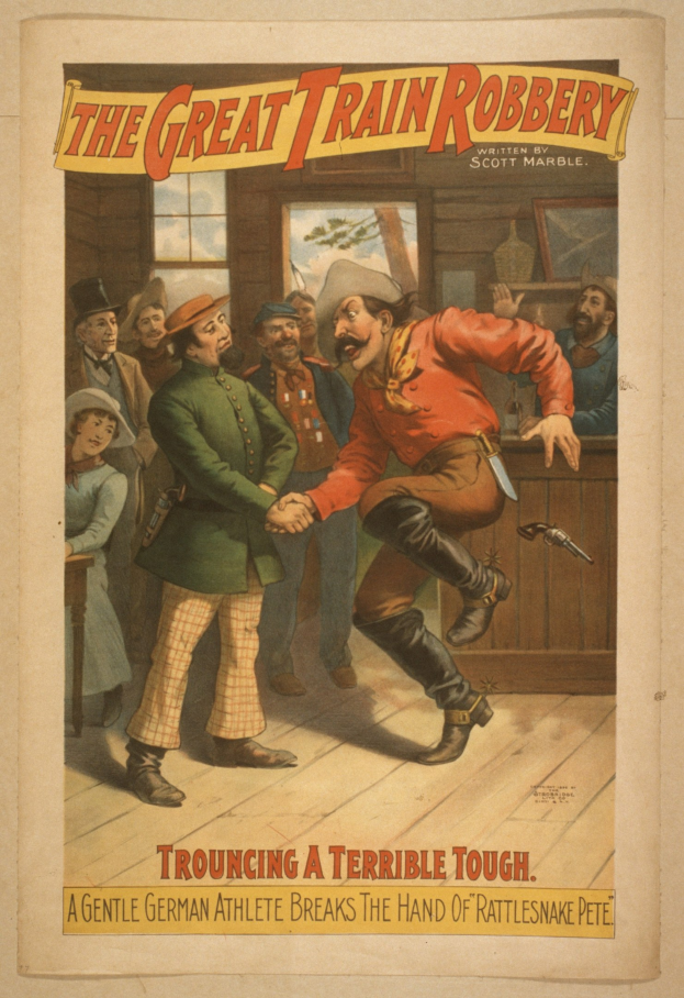 Plakat, das eine Gruppe von Menschen auf einem Boden zeigt, wobei einer eine Waffe hält, ein Fenster und eine Wand im Hintergrund und Text, der "Der große Zugraub - Trouching a Terrible Tough" an der Ober- und Unterseite lautet.