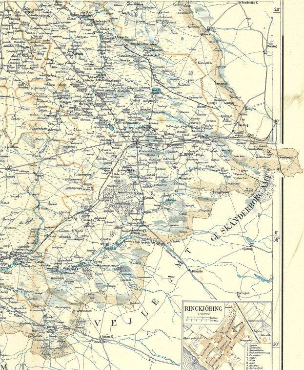 Ein alter Stadtplan von Rinkjöbing, Deutschland, auf Papier gedruckt, zeigt Straßen, Autobahnen und weitere Merkmale mit Text und Zahlen.