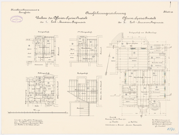 Ein detaillierter architektonischer Grundriss des ehemaligen Arbeitsplatzes des deutschen Bundeskanzlers, der den Gebäudeaufbau mit Text und Zeichnungen zeigt.